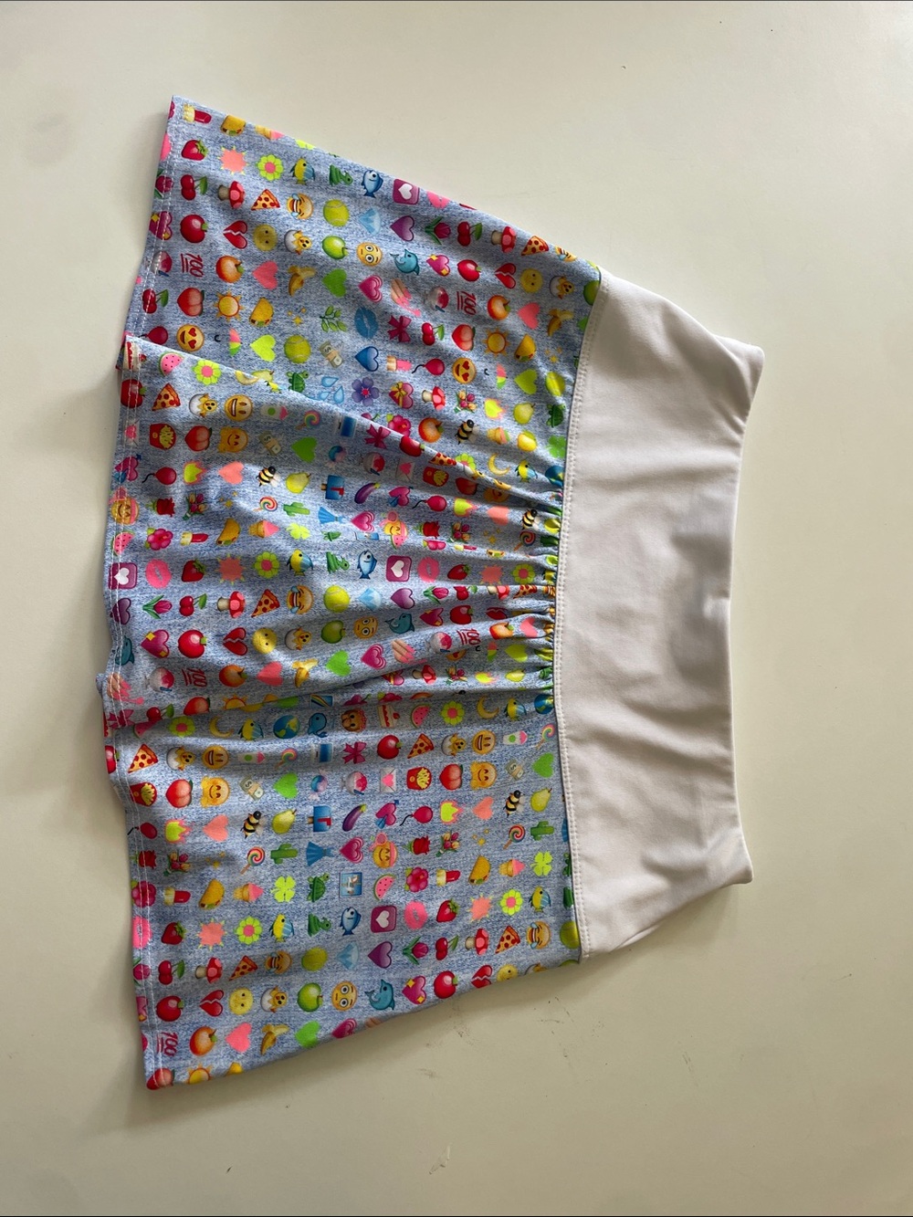 Girls' Multicolor Emoji Print Tennis Skirt
